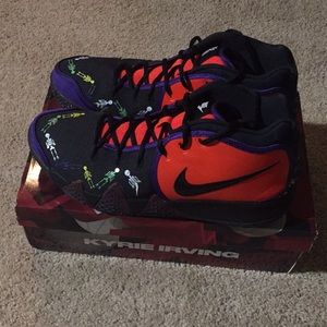 Kyrie 4 day of the dead